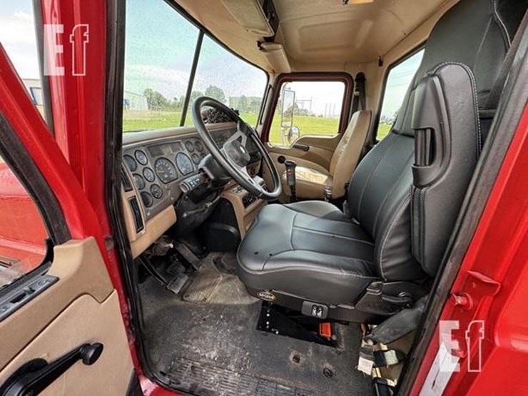 mack-granite-cv713-image-42
