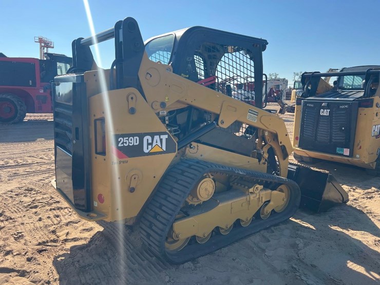 2018-caterpillar-259d-image-4