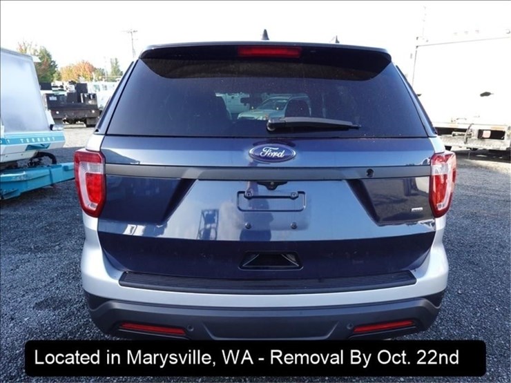 2018-ford-explorer-image-18