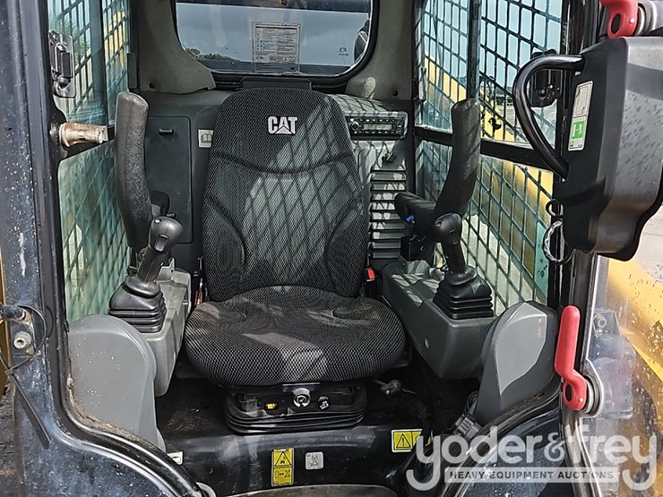 2022-caterpillar-289d3-image-24