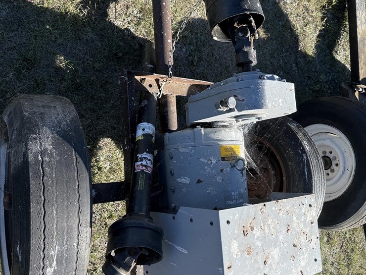 (3x)-pto-generator-trailers-image-10