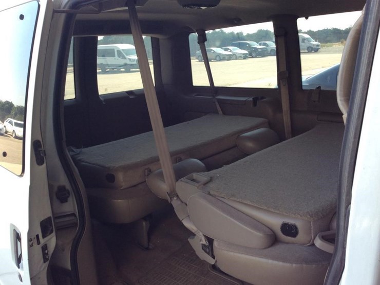 2002-chevrolet-astro-image-8