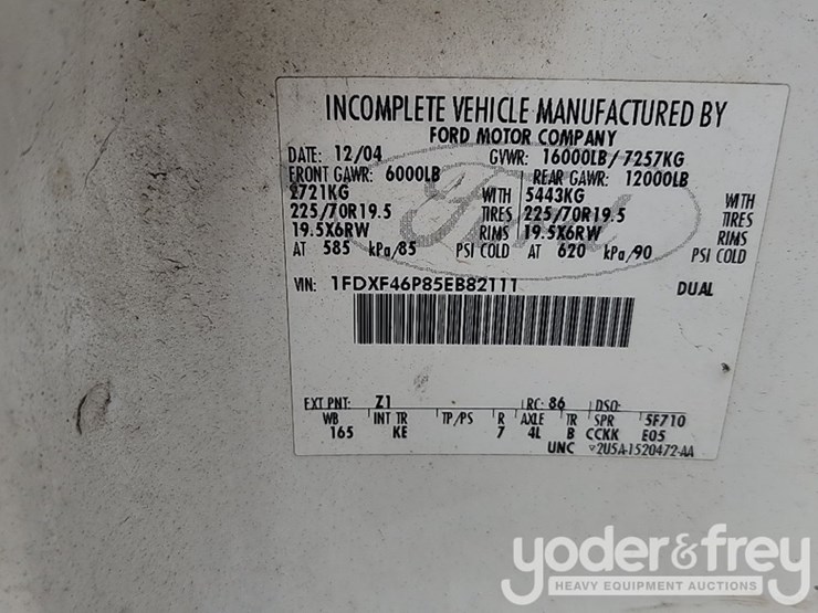 2005-ford-f450-image-38