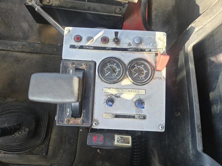 1997-mack-cl700-image-47