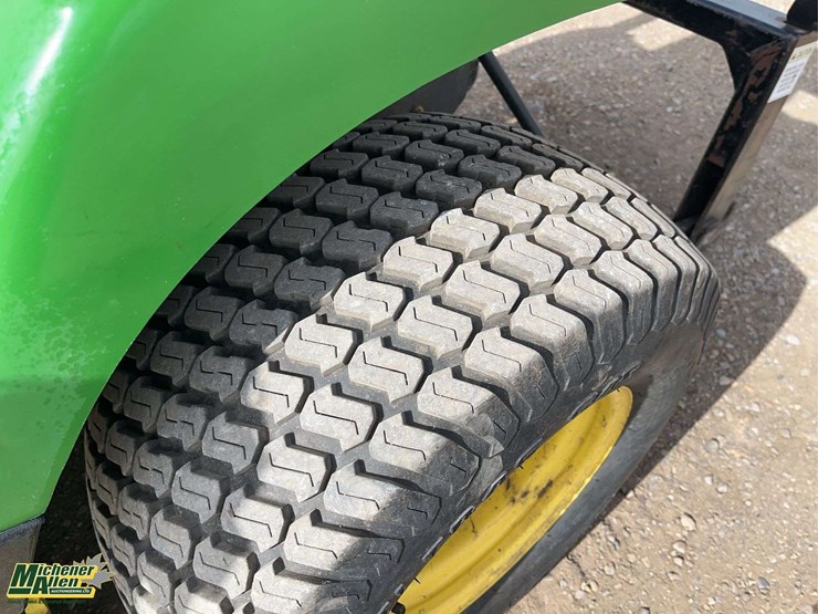 john-deere-2305-image-8