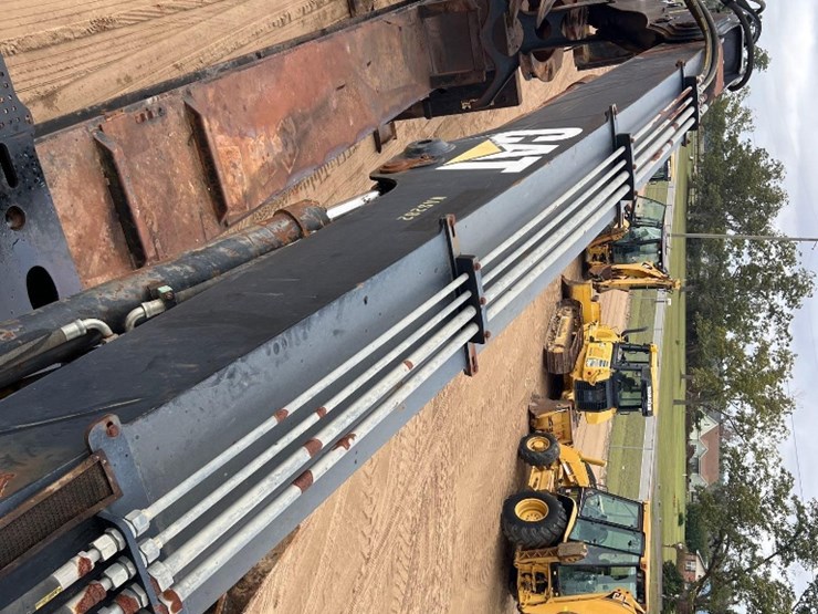 2013-caterpillar-559c-image-52