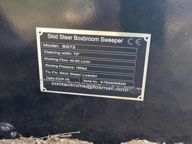 #494-•-quick-attach-boxbroom-sweeper-image-4
