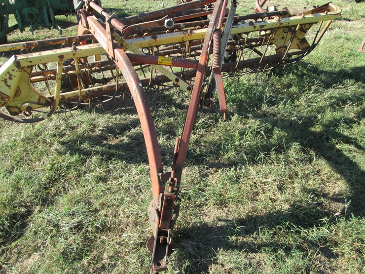 new-holland-256-image-9