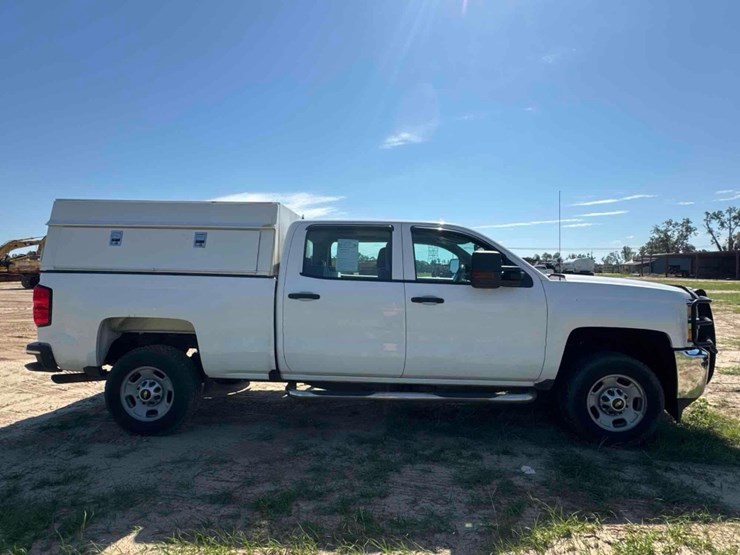 2016-chevrolet-2500-image-5