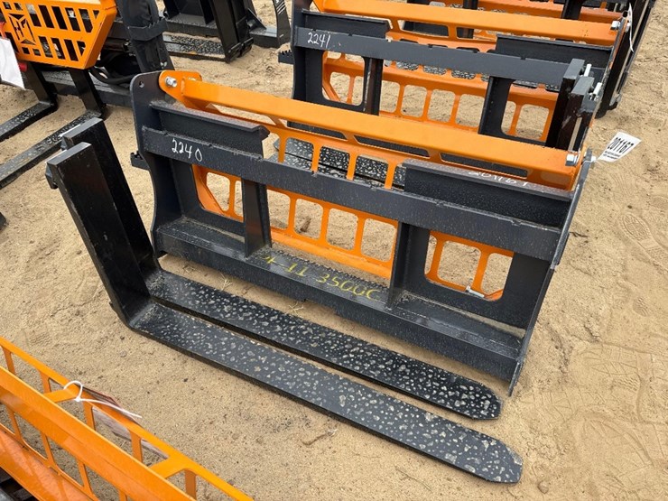 unused-landhonor-pf-11-3500g-pallet-forks-image-1