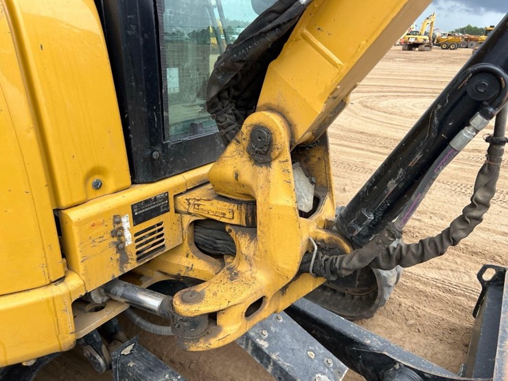 caterpillar-304e2-cr-image-27