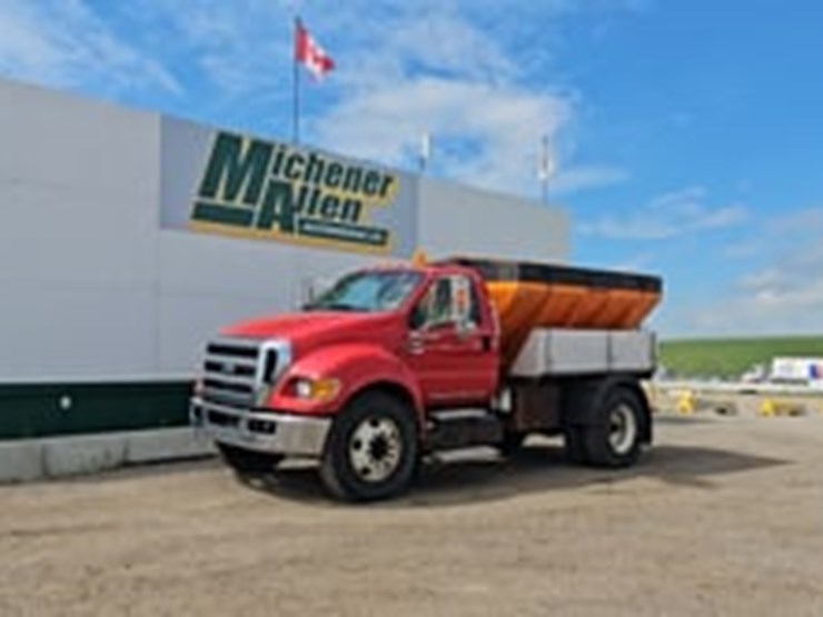 2015-ford-f650-image-17
