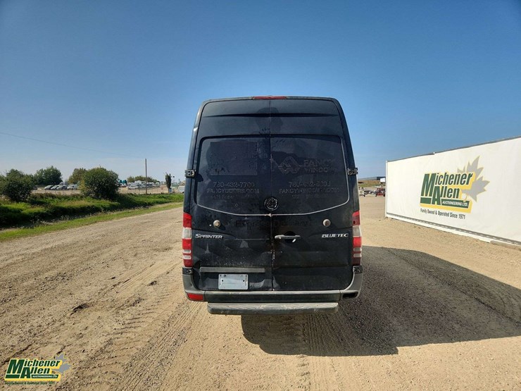 2013-mercedes-benz-sprinter-3500-image-17