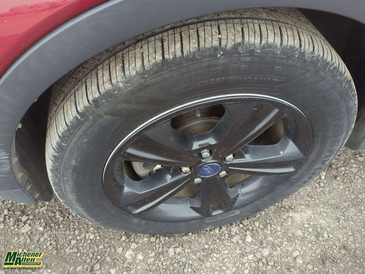 2015-ford-escape-se-image-28