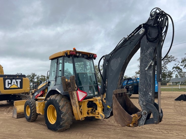 2017-deere-410l-image-2