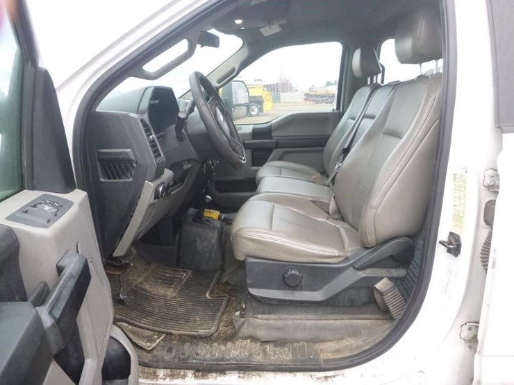 ford-f550-image-13