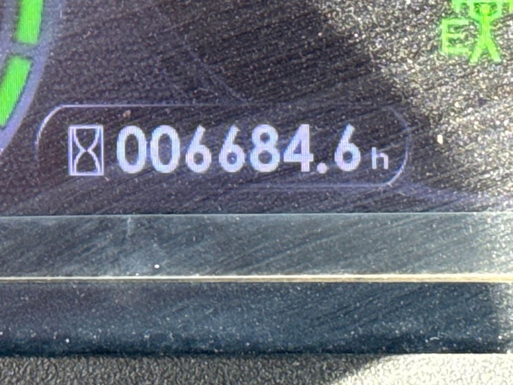 2014-komatsu-hm300-3-image-25