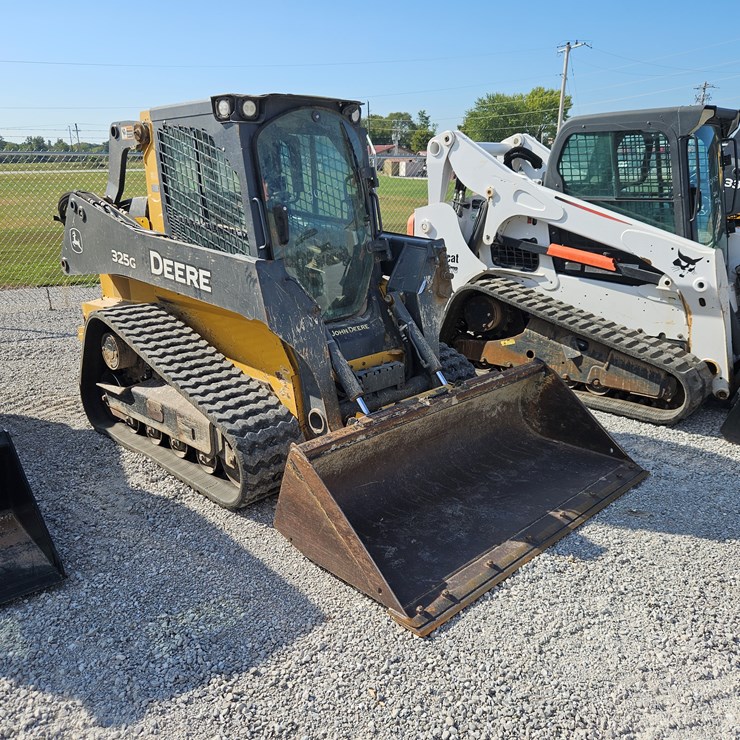 2018 DEERE 325G