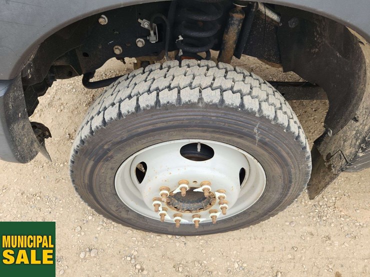 2015-ford-f450-image-34