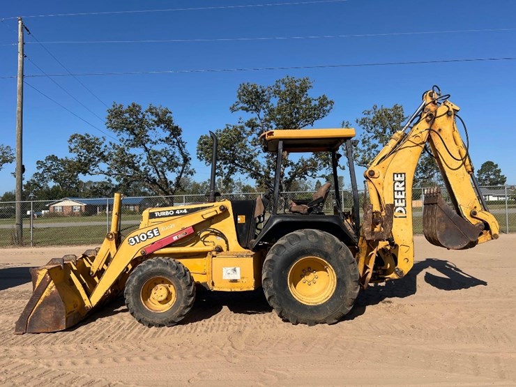 2000-deere-310se-image-1