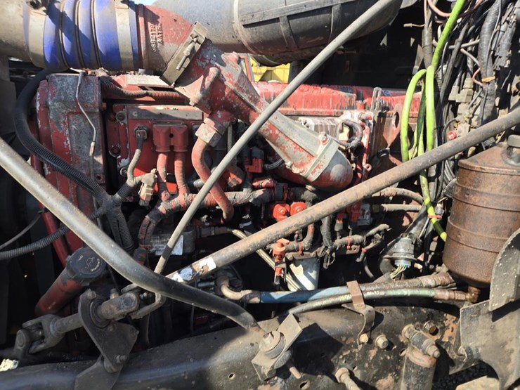 2005-mack-cl733-image-42