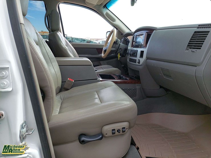 2009-dodge-ram-3500-image-15
