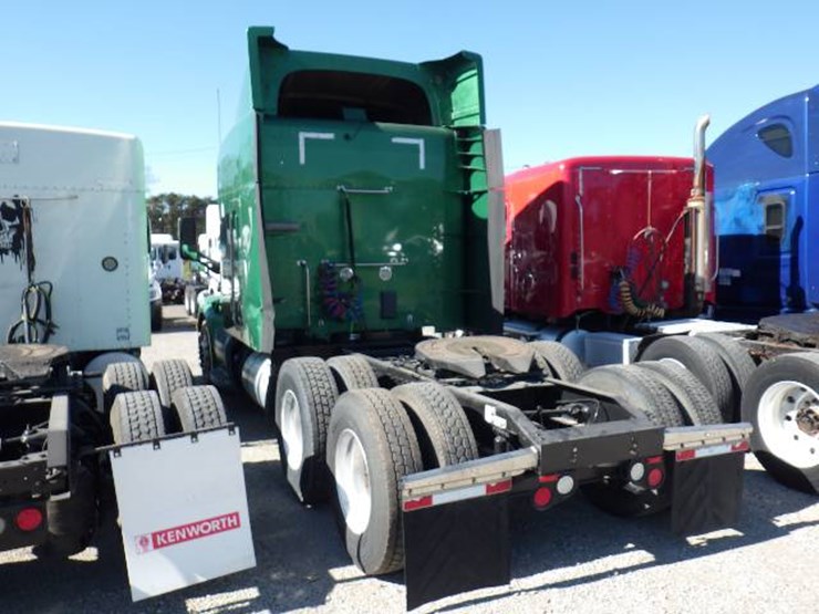2015-peterbilt-579-image-8