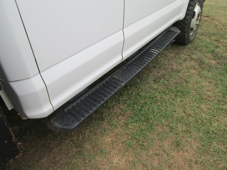 2017-ford-f350-xl-image-16