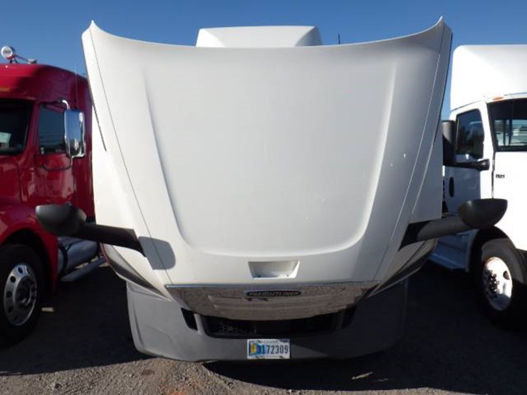 freightliner-cascadia-126-image-13