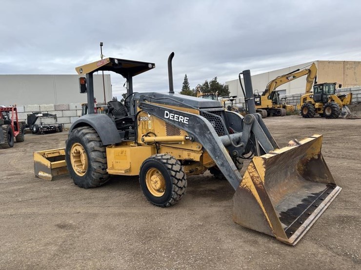 2012-deere-210lj-image-2