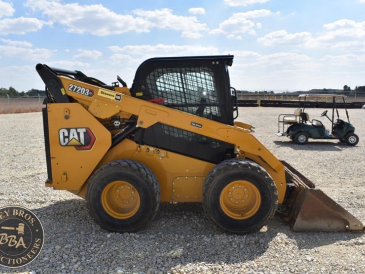 2021-caterpillar-272d3-image-8