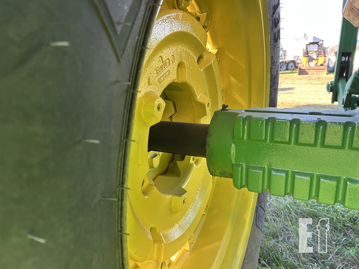 john-deere-4650-image-37