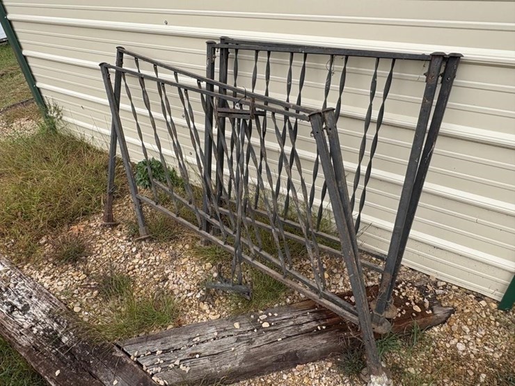 metal-stair-rails-image-1