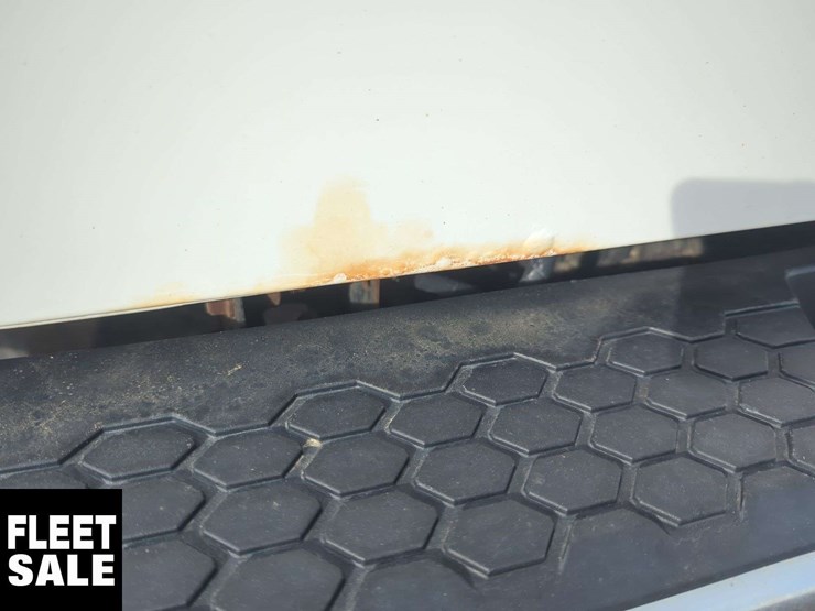 2014-ram-1500-slt-image-34