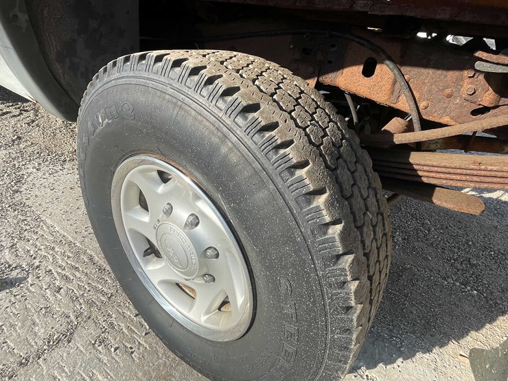 2000-ford-f250-xl-image-16