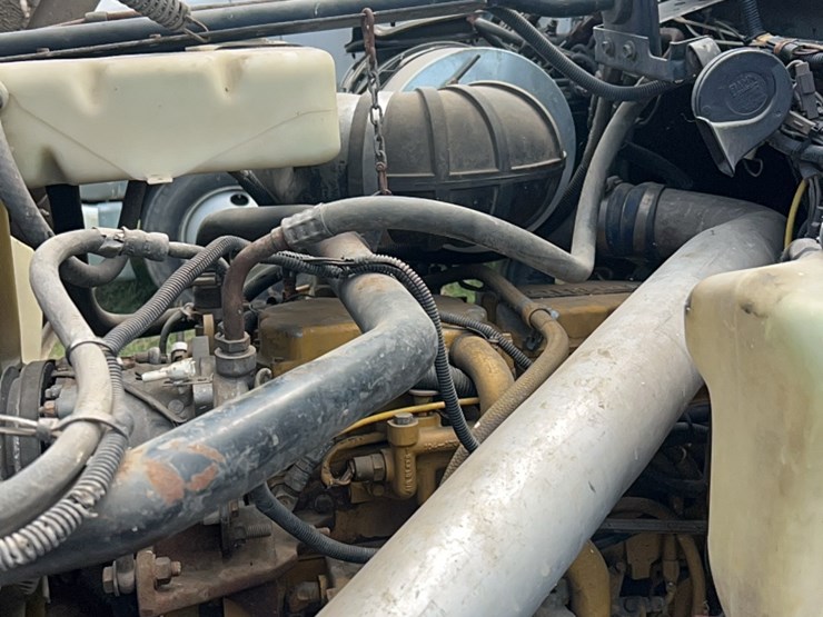 1995-ford-l9000-image-41