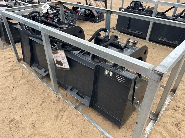 unused-landhonor-sgb-11-72w-72"-grapple-bucket-image-3