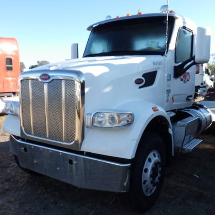 2019 PETERBILT 567
