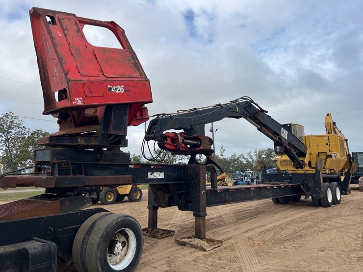 2013-caterpillar-559c-image-7