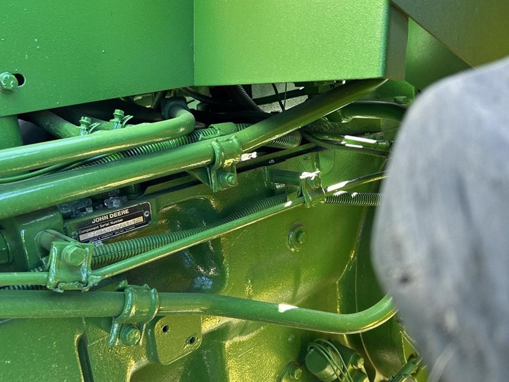 john-deere-8450-image-22