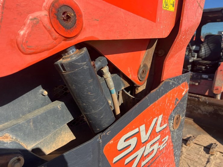 kubota-svl75-2-image-24