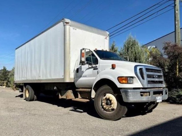 2013-ford-f750-xl-image-1