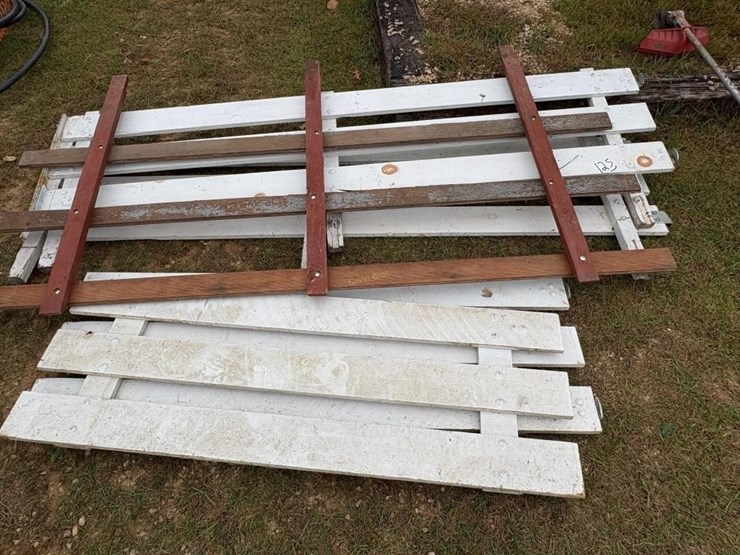 truck-bed-stakes-image-2