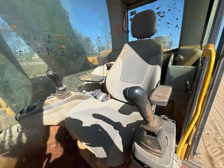 volvo-ec240cl-image-28