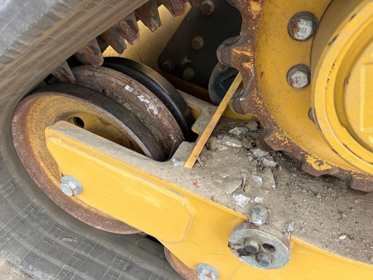 2024-caterpillar-289d3-image-15