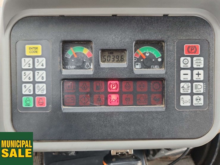 2014-bobcat-toolcat-5600-image-8
