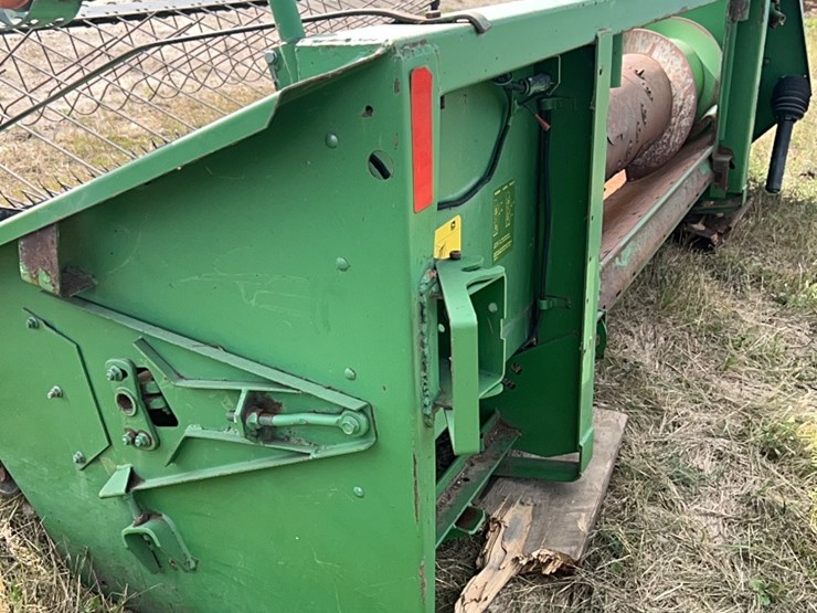 john-deere-12-image-19