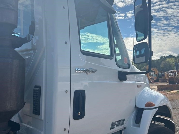 2012-international-durastar-4400-image-21