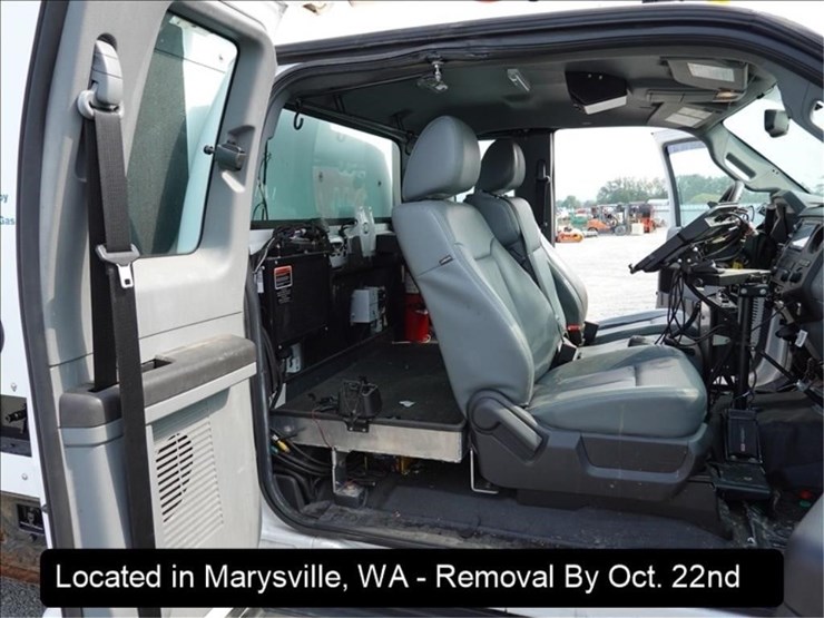 2014-ford-f550-image-13