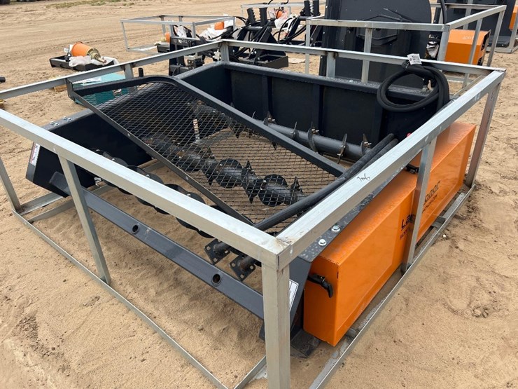 unused-landhonor-rbp-13-72w-72"-ripper-bedder-image-1